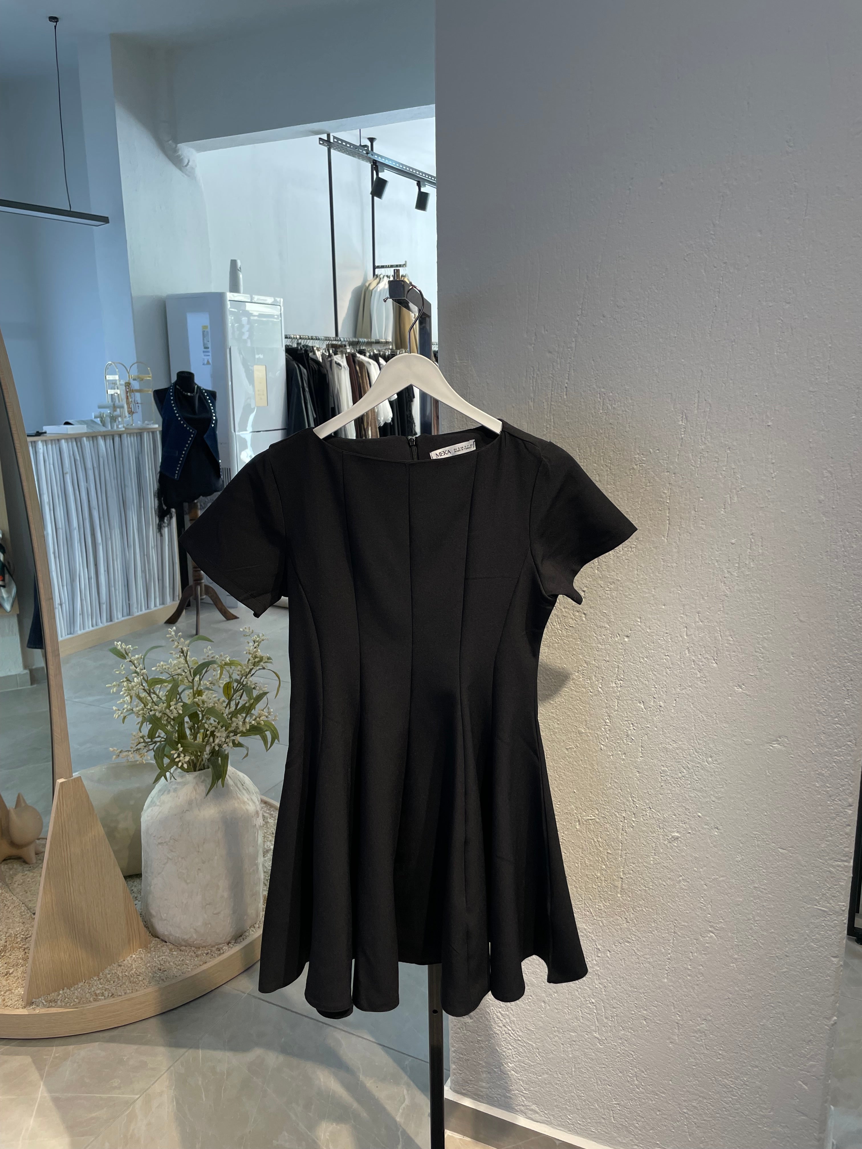 Şeritli Kısa Elbise