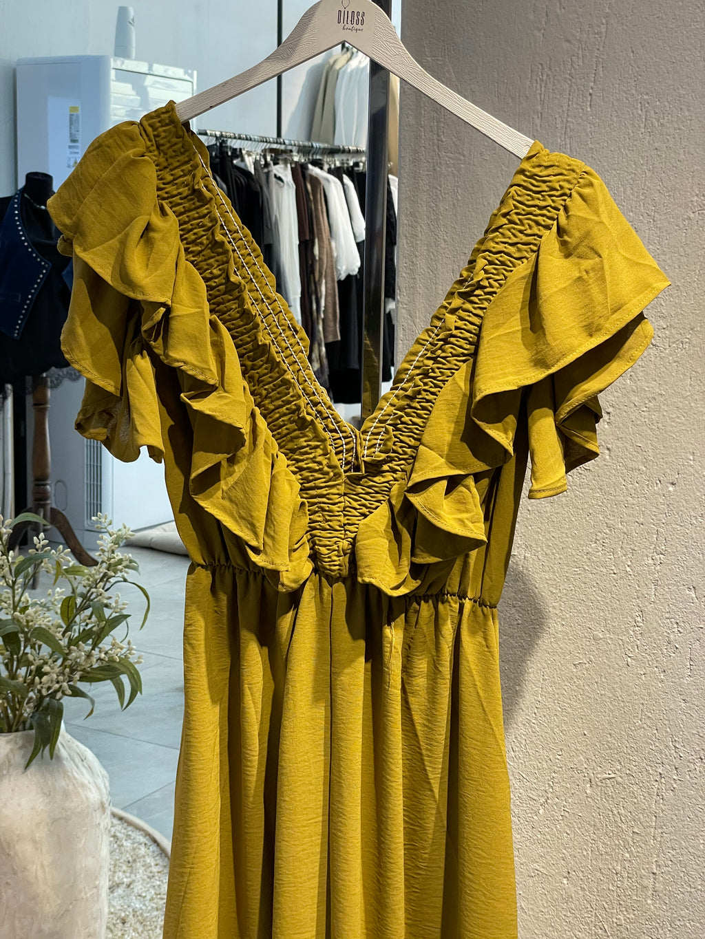 Yağ Yeşili Fırfır Detaylı Uzun Elbise