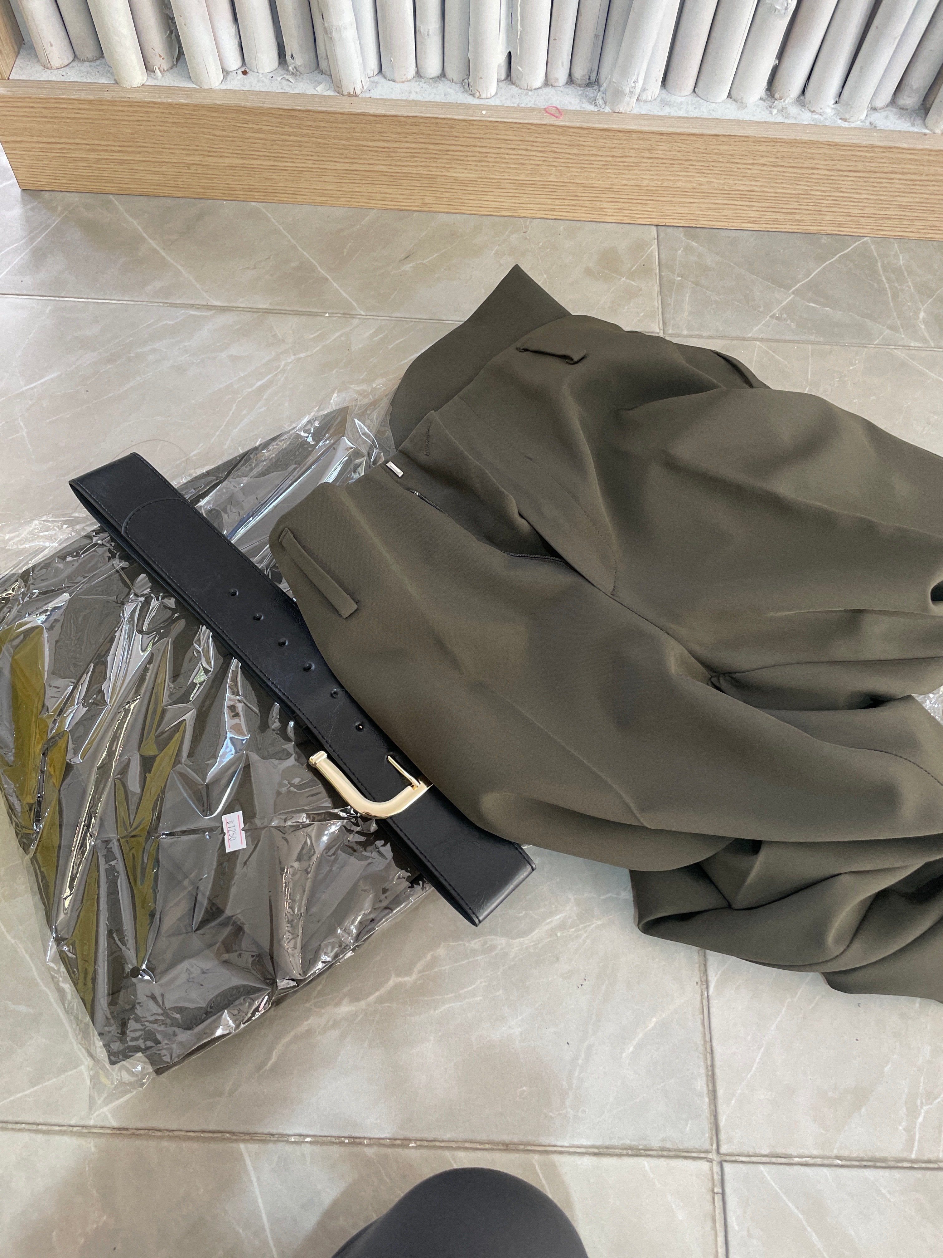 Yağ Yeşili Kemerli Havuç Pantolon