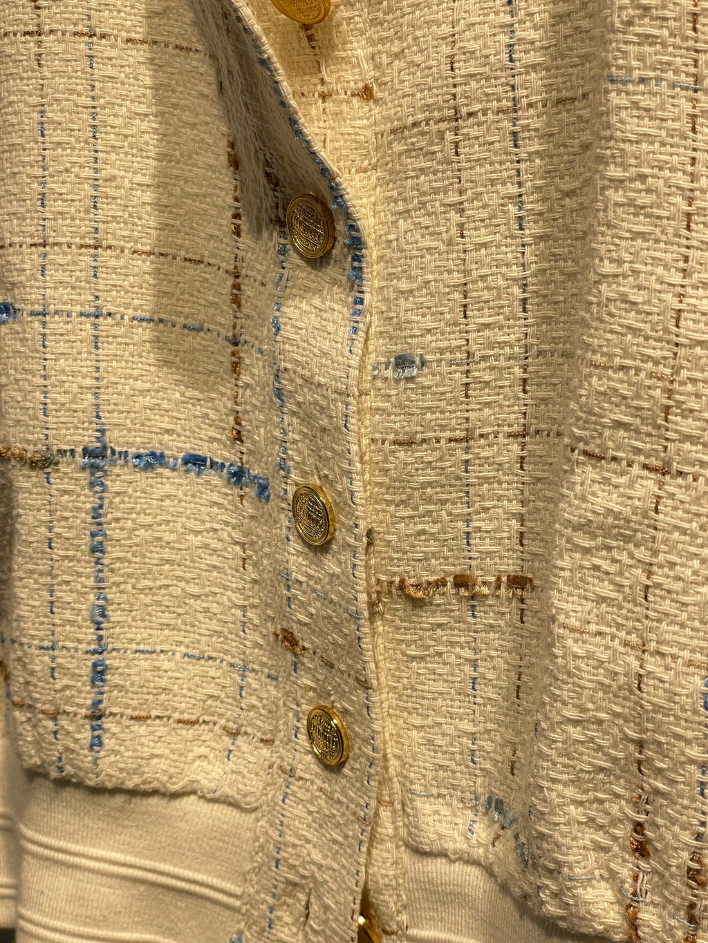 Krem Kelebek Mavi Desenli Düğmeli Hırka