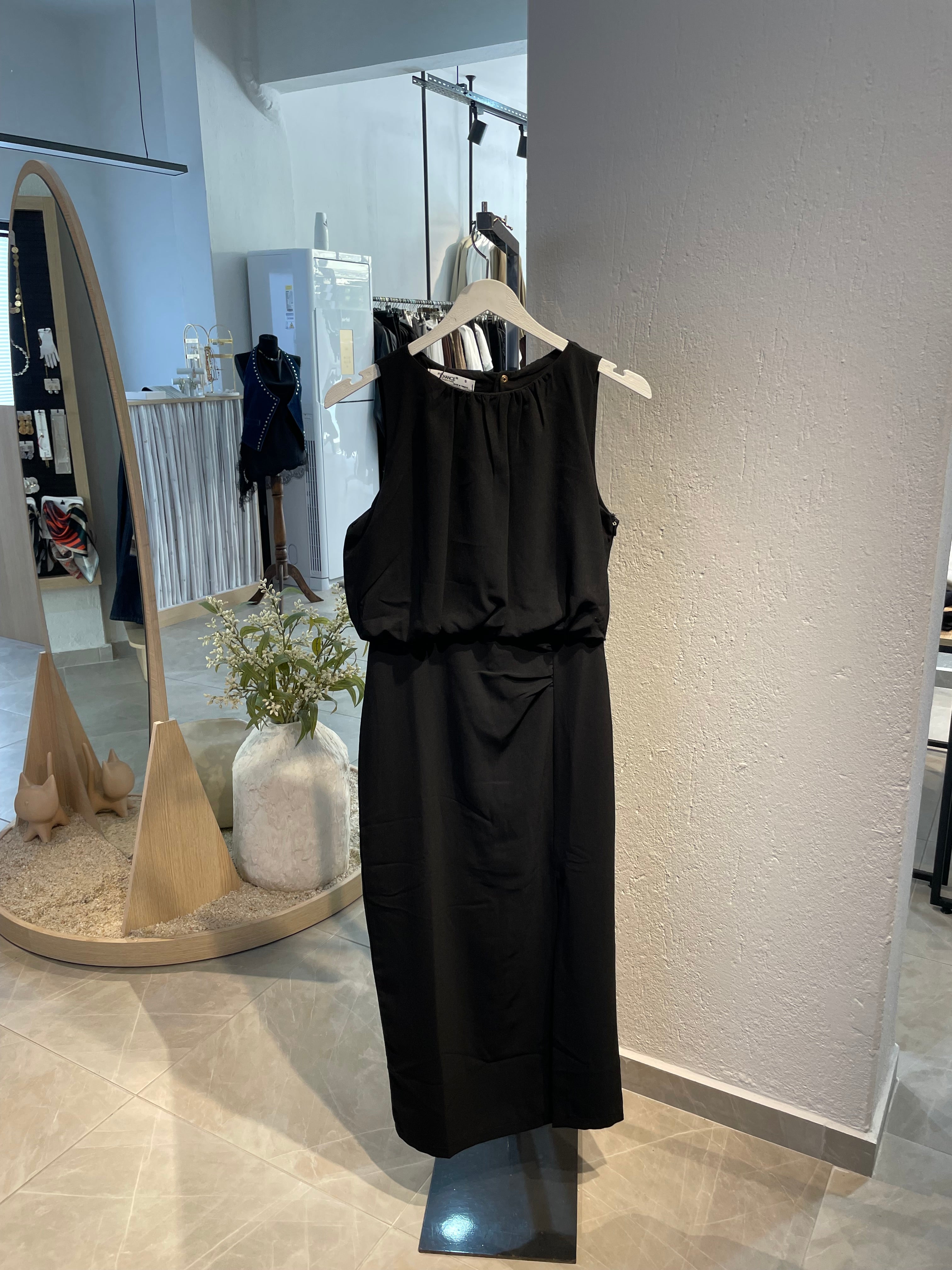 Önden Yırtmaç Büzgülü Elbise