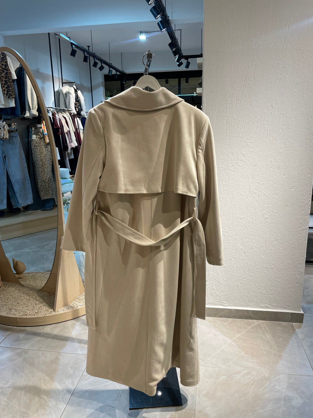 Bej Yağmurluklu Süet Trençkot