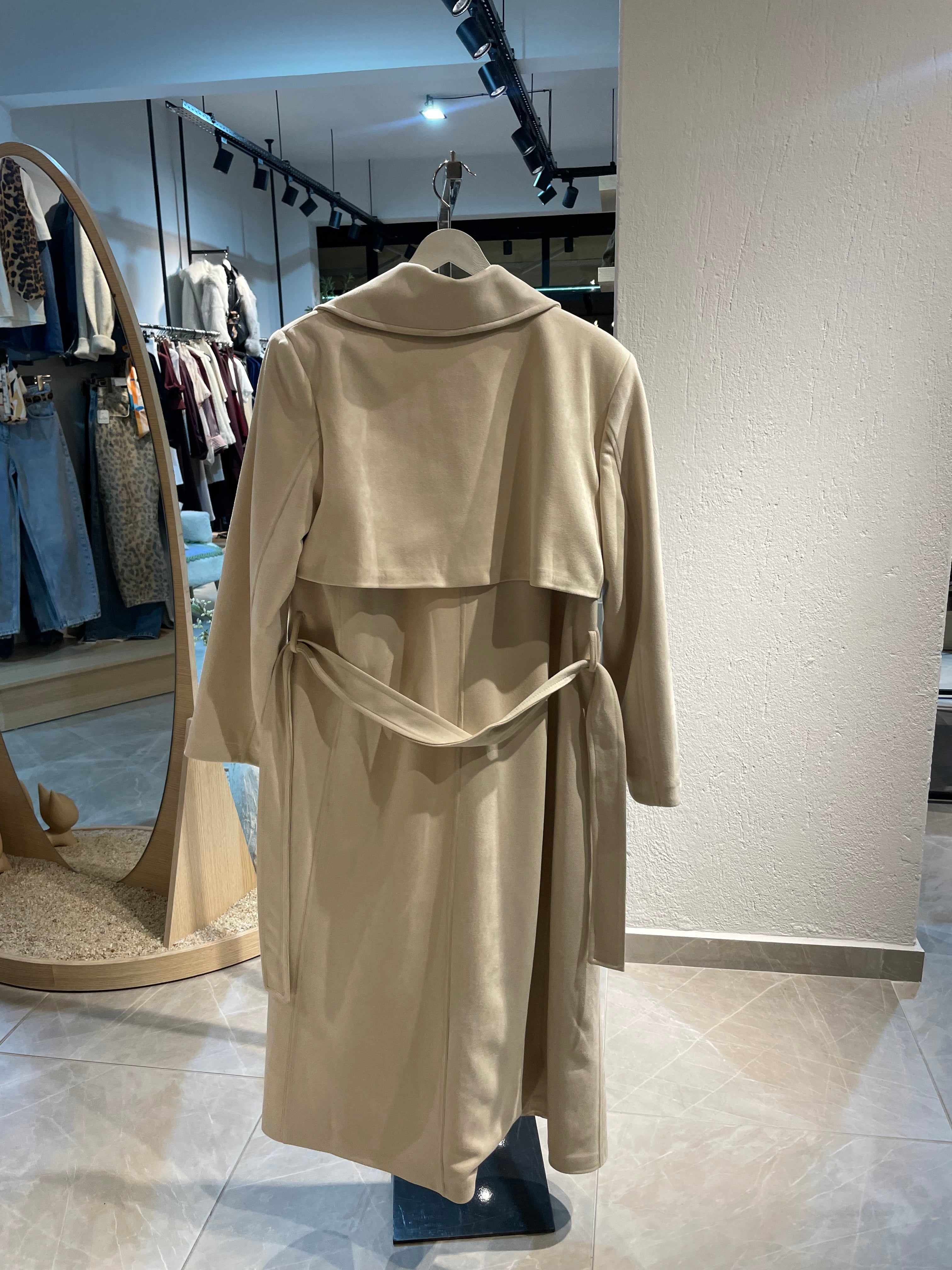 Bej Yağmurluklu Süet Trençkot