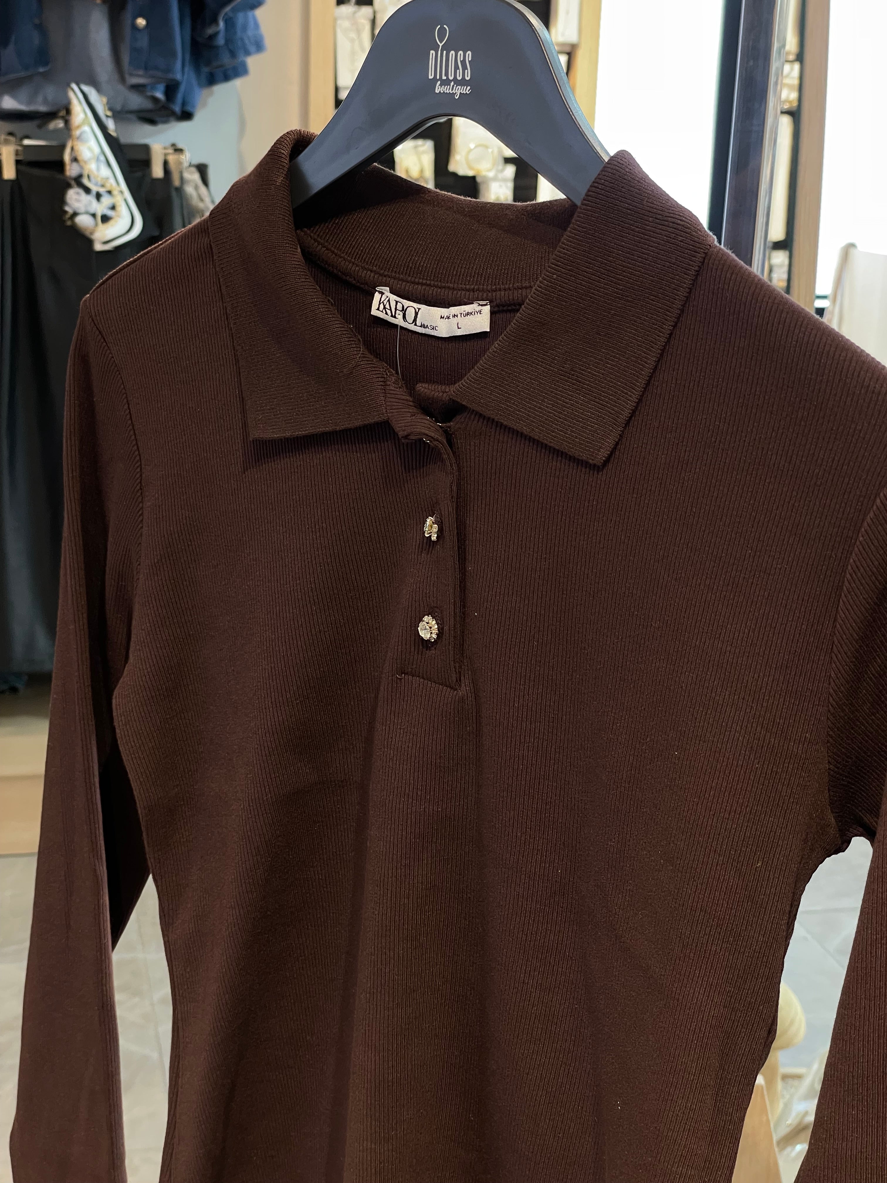 Önü Daş Detay Bluz