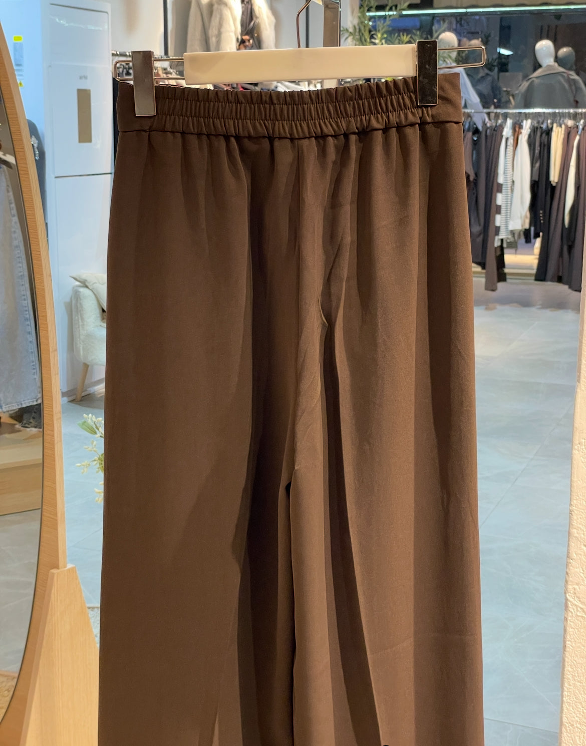 Gold Düğme Detay Düz Kesim Kumaş Pantolon